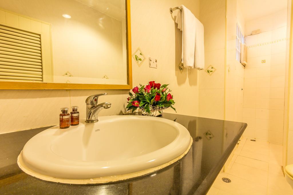 Sam'S Lodge Bangkok Kültér fotó