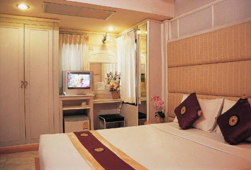 Sam'S Lodge Bangkok Kültér fotó